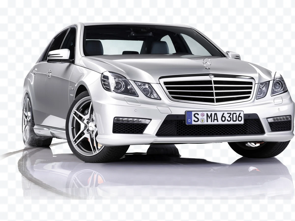 Mercedes-Benz Logo