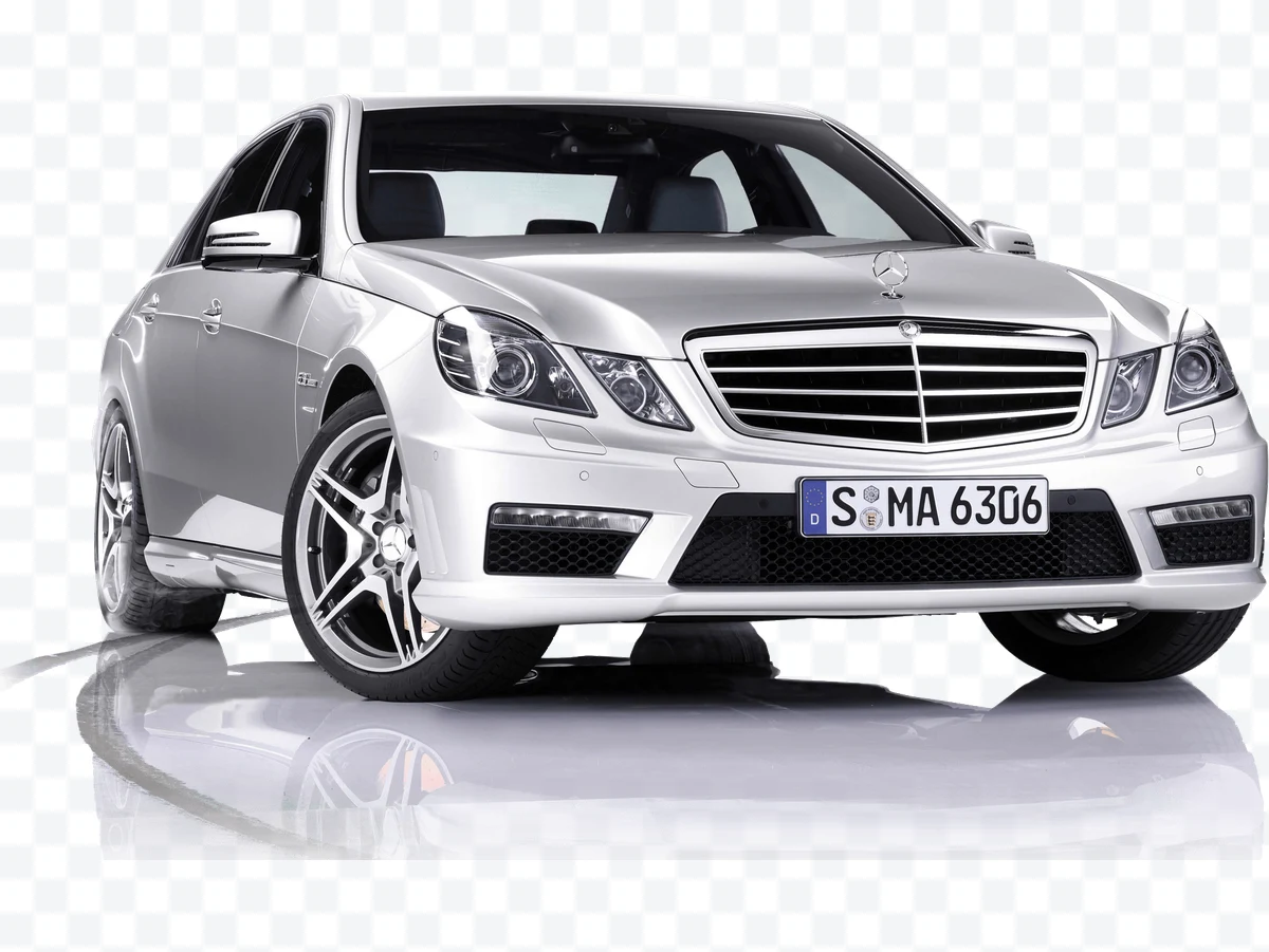 Mercedes-Benz Logo