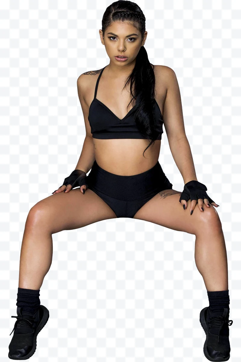 Retrato de Mujer joven en ropa deportiva negra