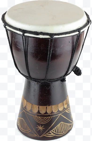 Djembe de madera oscura con cabeza blanca y decoración dorada.