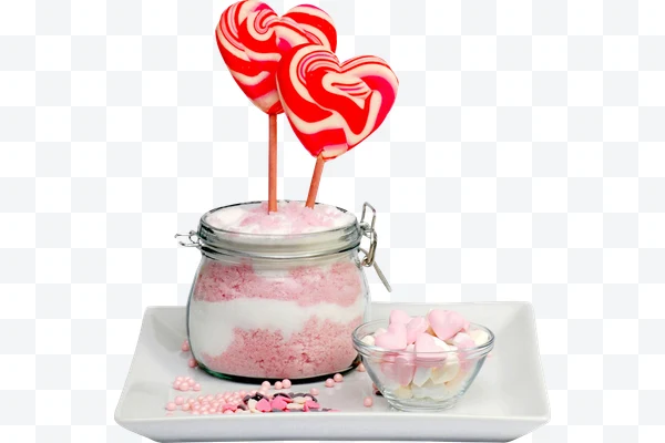 Frascos con caramelos y paletas en forma de corazón